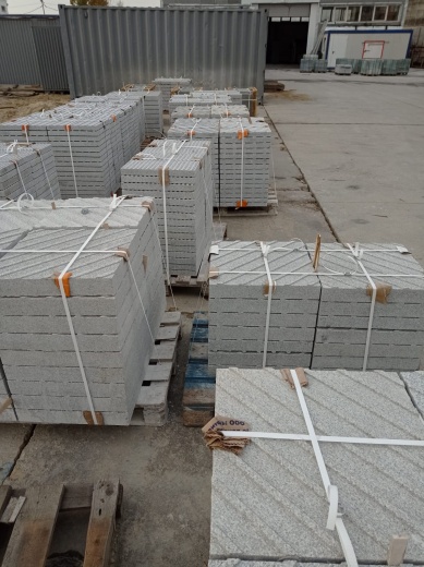 Тактильная плита диагональный риф 500х500х80 гранит 